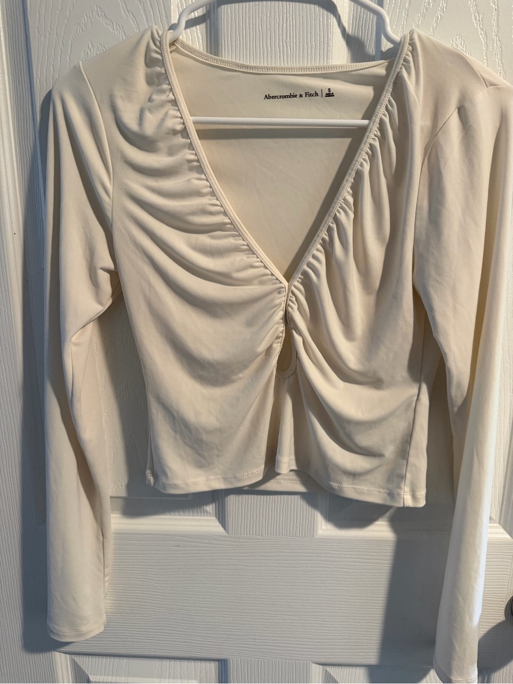 Abercrombie & Fitch Cream Ruched V-Neck Long Sleeve Top